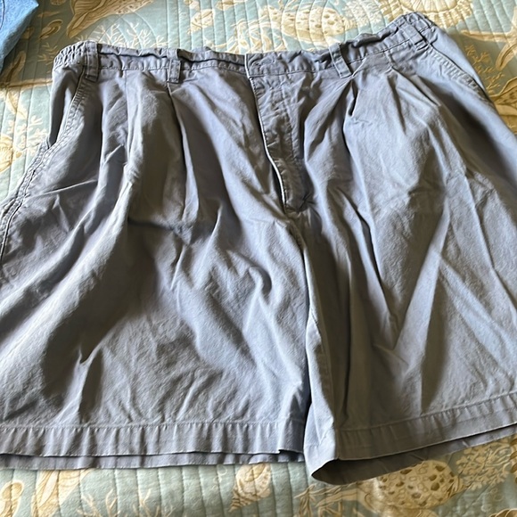Size 42 blue gray, all cotton shorts, front pockets, and back pock - Picture 1 of 4